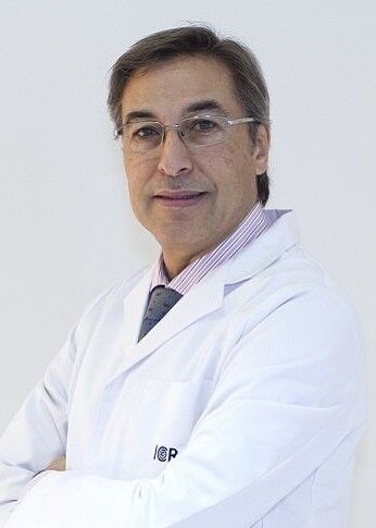 Doctor The surgeon Manuel Sanz